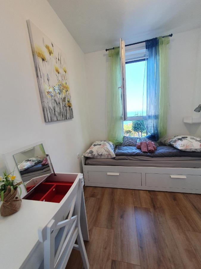 Studio Apartman Fredi Apartment Opatija Exterior photo