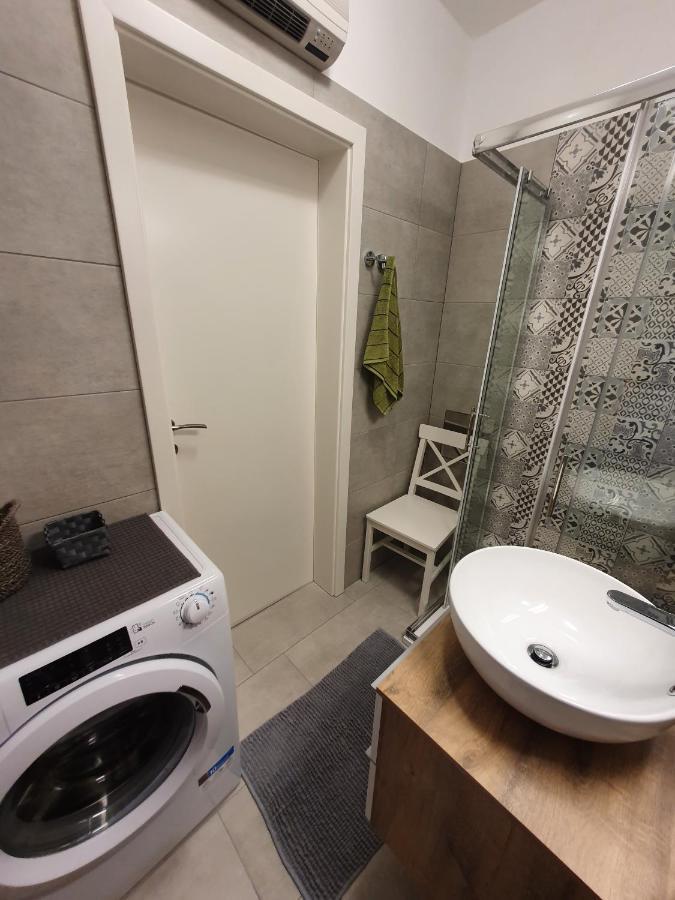 Studio Apartman Fredi Apartment Opatija Exterior photo